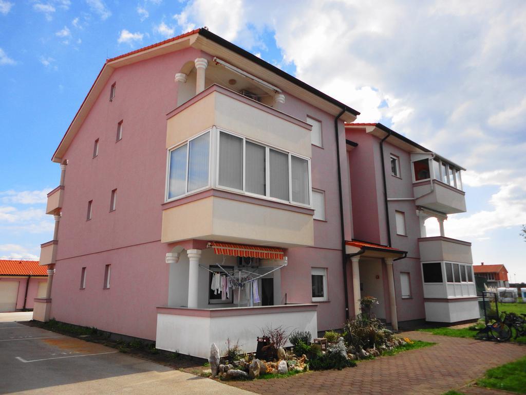 Apartment Anna Fažana Eksteriør billede